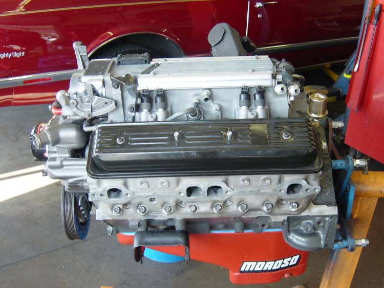 LT1 Motor completed long block with intake and valve covers